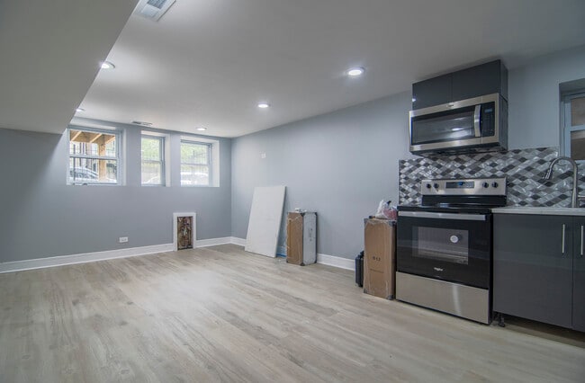 property at 4618 S Evans Ave