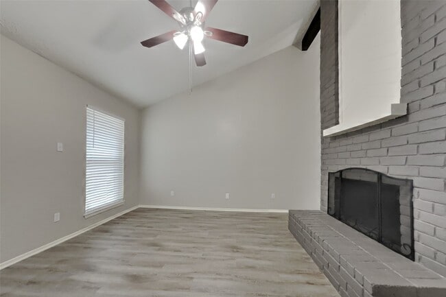 property at 4810 Ingleside Ct