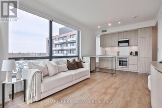 251 Masonry Wy in Mississauga, ON - Building Photo - Building Photo