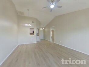 217 Belfort Pl in Valrico, FL - Building Photo - Building Photo