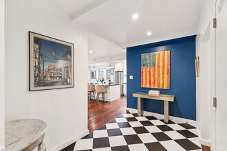 220 W Rittenhouse Sq, Unit 3E in Philadelphia, PA - Building Photo - Building Photo