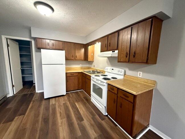 1155 KY-3057 in Somerset, KY - Building Photo - Building Photo