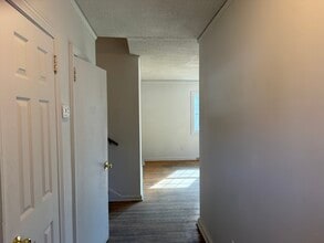 501 Crestfield Rd in Greenville, SC - Building Photo - Building Photo