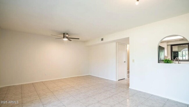 1329 S Mitchell Dr in Tempe, AZ - Building Photo - Building Photo