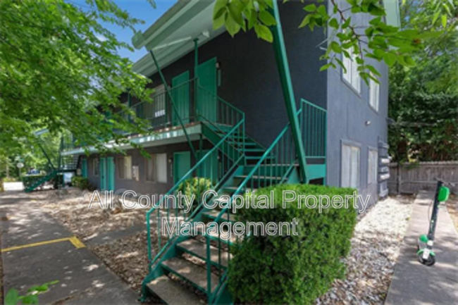 property at 502 W 35th St