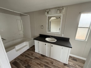 80 Redwood Ln in Atmore, AL - Foto de edificio - Building Photo