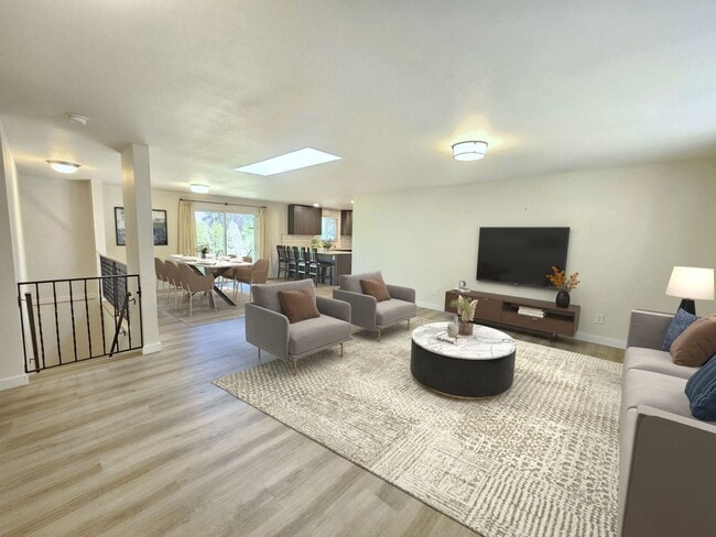 8431 N General Grant Way in Spokane, WA - Building Photo - Building Photo