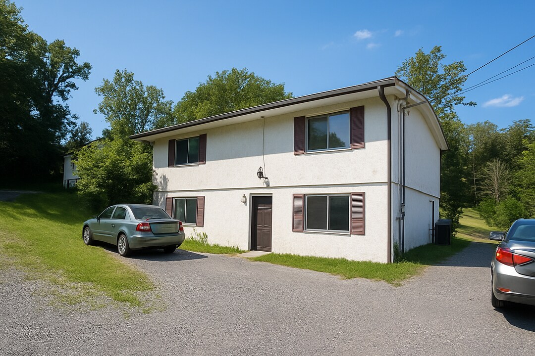 151 Bradley St in Morgantown, WV - Building Photo