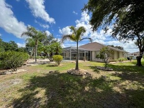 271 Campinas St in Punta Gorda, FL - Foto de edificio - Building Photo