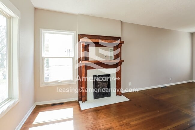 136 N White Ave in Kansas City, MO - Foto de edificio - Building Photo