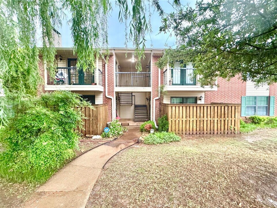 4400 Hemingway Dr in Oklahoma City, OK - Building Photo