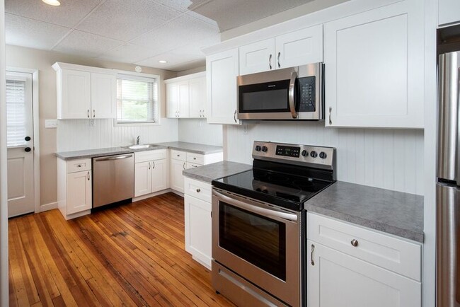 19 Warsaw Ave in Mechanicville, NY - Building Photo - Building Photo