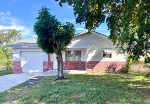 3692 Corrigan Ct in Lake Worth Beach, FL - Building Photo