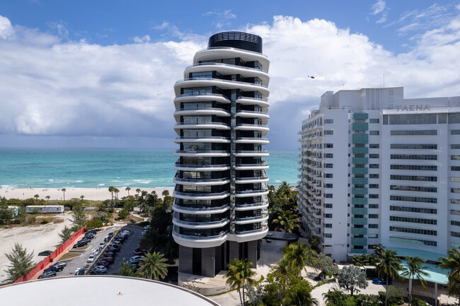 Faena House in Miami Beach, FL - Foto de edificio - Building Photo