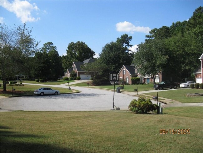 property at 1105 Wake Robin Cir SW