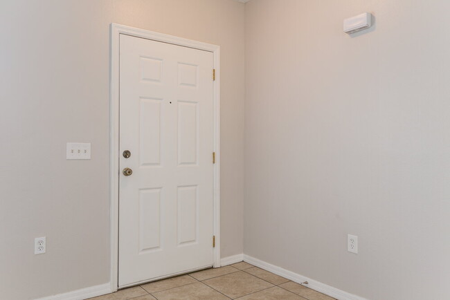 1009 Dudley Dr in Kissimmee, FL - Building Photo - Building Photo