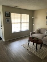 Pinebrooke - WE ACCEPT SECTION 8 in Riverdale, GA - Building Photo - Building Photo