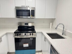 8419 SW 209th St in Cutler Bay, FL - Building Photo - Building Photo