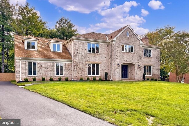property at 6294 Dunaway Ct