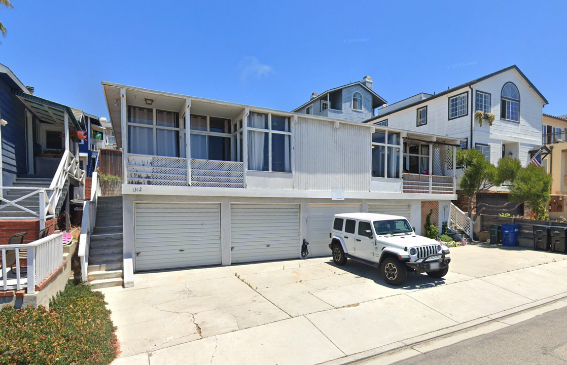 1312 Monterey Blvd, Unit 1312 in Hermosa Beach, CA - Building Photo