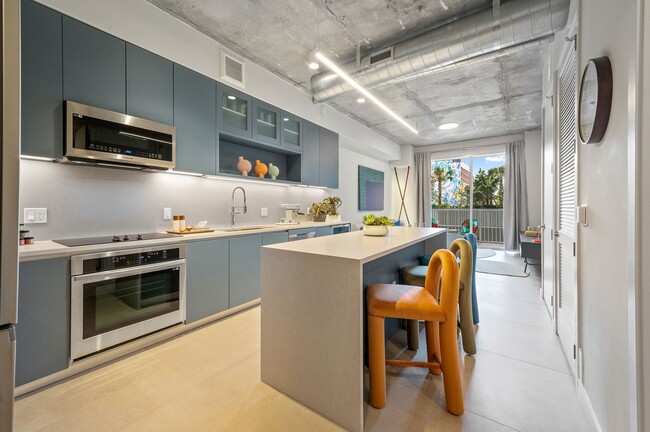 AMLI Wynwood in Miami, FL - Building Photo - Building Photo