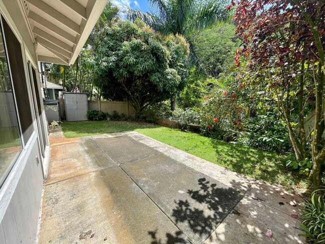 property at 95-985-985 Wikao St