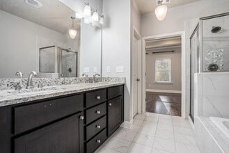 612 Luckett Ct in Smyrna, GA - Building Photo - Building Photo