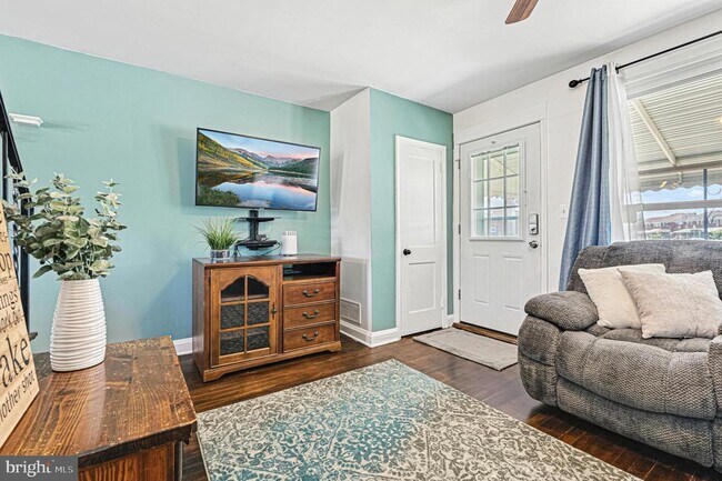 8272 Kavanagh Rd in Dundalk, MD - Building Photo - Building Photo