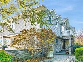 510 Shore Dr in Oakdale, NY - Building Photo - Building Photo