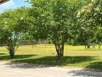 2146 Hazlitt Dr photo'