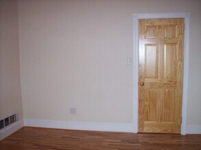 732 Tasker St in Philadelphia, PA - Building Photo - Building Photo