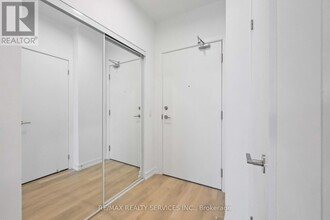 1100-1100 Sheppard Ave W in Toronto, ON - Building Photo - Building Photo