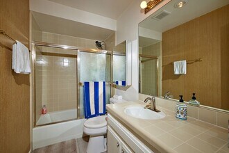 2510 Torrey Pines Rd, Unit Matt in La Jolla, CA - Building Photo - Building Photo