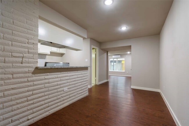 11927 Beechnut St in Houston, TX - Building Photo - Building Photo