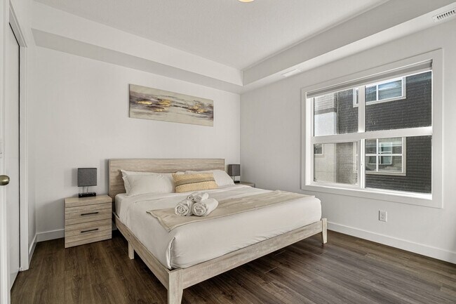 162 Spring Creek Common SW in Calgary, AB - Building Photo - Building Photo
