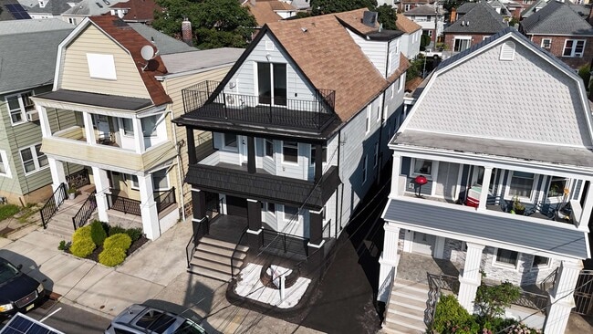 property at 8516 3rd Ave