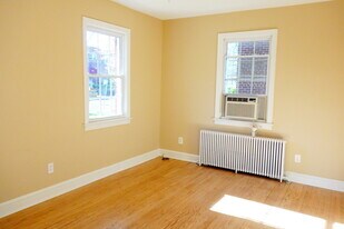 8413 Flower Ave in Takoma Park, MD - Building Photo