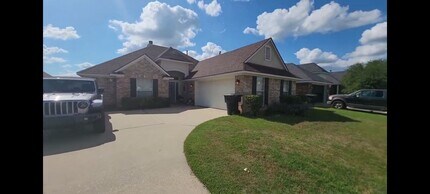 2525 Brookhaven Dr in Bossier City, LA - Building Photo - Building Photo