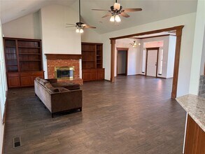 4205 NW 146th Terrace in Oklahoma City, OK - Building Photo - Building Photo