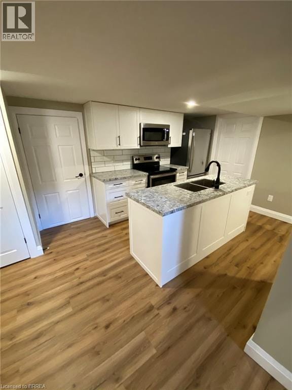 property at 25 Hickery Pl