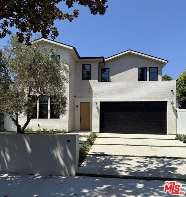 property at 4433 Kraft Ave