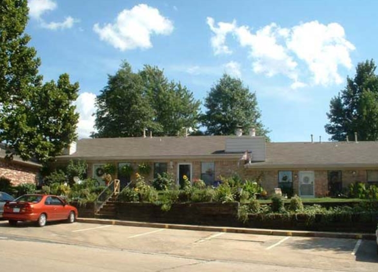 Hardy Springs in Mcalester, OK - Building Photo