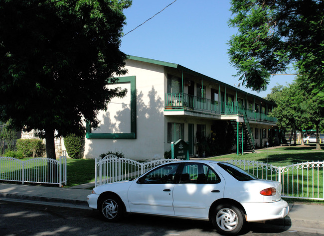 10350 Vernon Ave in Montclair, CA - Building Photo - Building Photo