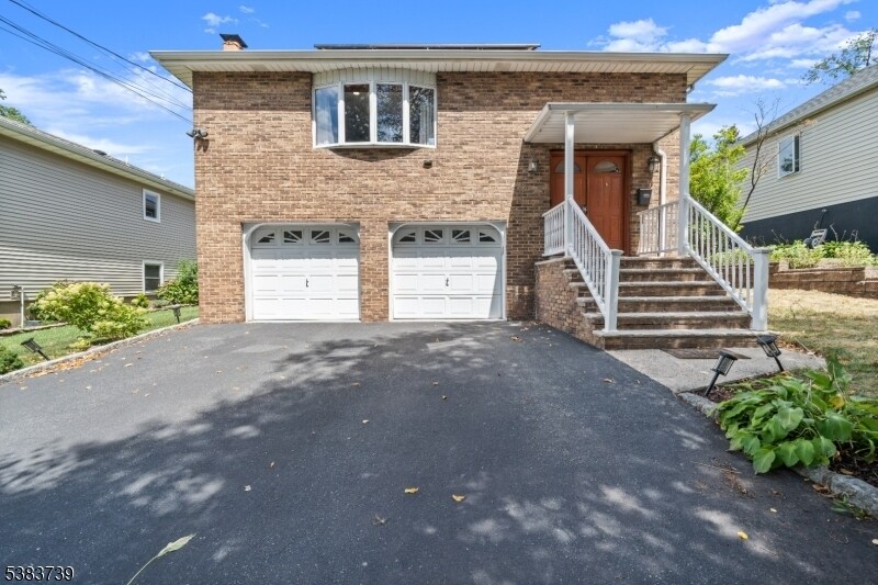 376 Mt Vernon St in Nutley, NJ - Building Photo