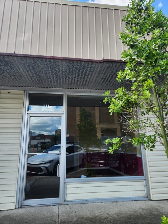 111 E Green St in Perry, FL - Building Photo