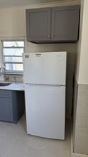 48 Greenville Ave, Unit 2nd floor in Jersey City, NJ - Building Photo - Building Photo