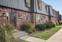 London House Apartments in Lenexa, KS - Building Photo - Building Photo