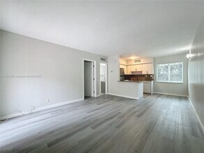 901 NE 18th Ct in Fort Lauderdale, FL - Building Photo - Building Photo