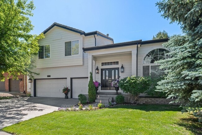 2062 Hyacinth Rd in Littleton, CO - Building Photo - Building Photo