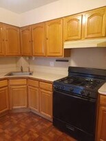 156-14-156-79 79th St in Queens, NY - Building Photo